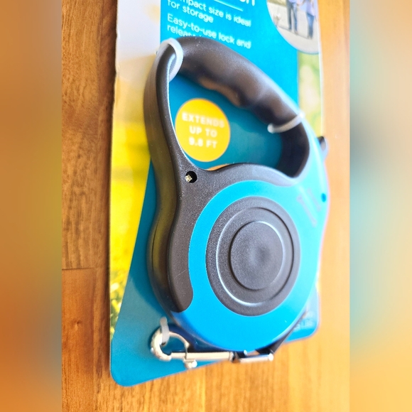 NEW! Paws First Compact Retractable Dog Leash Extends up to 9.8 Ft - Picture 4 of 6